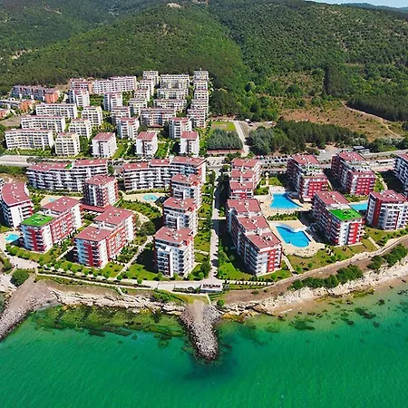 Apartamento Sea View - Beachfront Apartment, 10 Pools & Free Parking Sveti Vlas