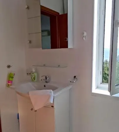 Imperial Sea View Apartment *