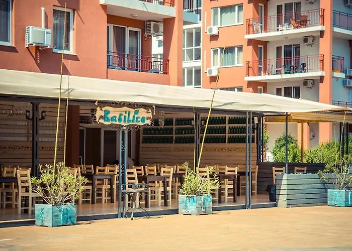 Imperial Sea View アパート *